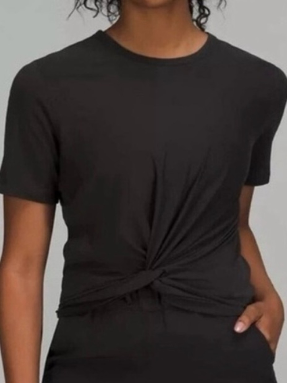 Lululemon Women's Black Tie-Waist Short Sleeve T-Shirt - Size 6